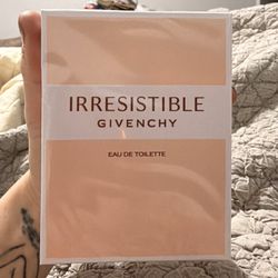 ✨ Givenchy IRRESISTIBLE Eau de Toilette ✨ Brand new in box 💕  Fresh fruity floral perfection — pear, rose & soft musk. Such a pretty everyday luxury 