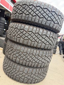 Vendo set de llantas 315/70r17 Goodyear seminuevas 95% de Vida