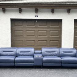 Couch/Sofa Recliners - 5 Months Old - Blue - Real Leather - Delivery Available 🚛