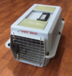 Pet-Taxi Pet Carrier!!
