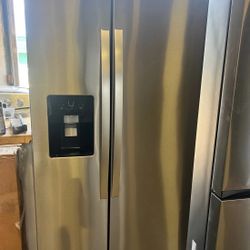 SALE 💯REFRIGERATOR - Whirlpool side by side water dispenser💯