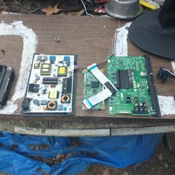 50"In Hisense TV Bored s 