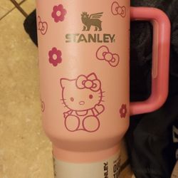 Brand New Hello Kitty Stanley 40oz Light Pink on Pink Kitty Cup