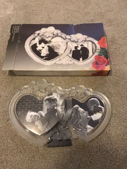 Mikasa Rosemont 11” Double Heart Frame