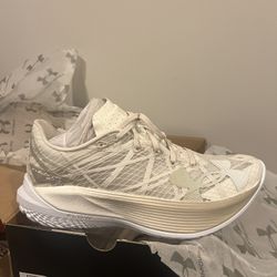 Unisex UnderArmour Velocity Elite Sneakers