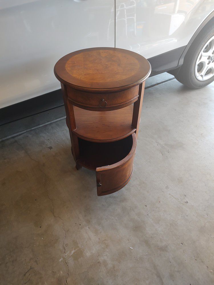End Table With Storage