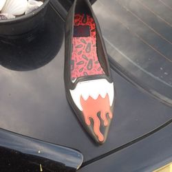 Strange Cult Dracula Flats