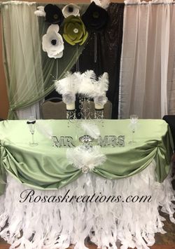 Gatsby party decor sweetheart table