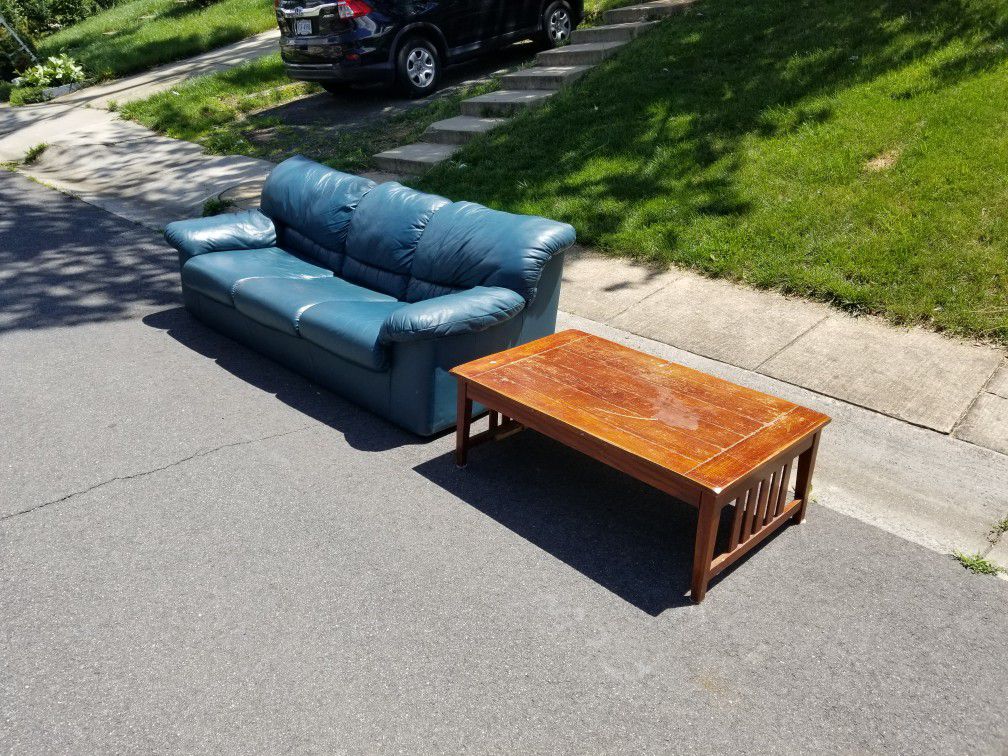 Curb alert- leather couch and wooden coffee table