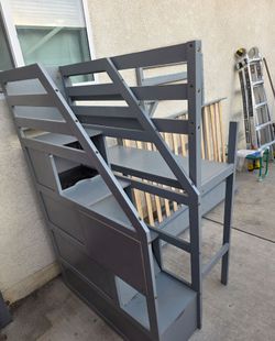 Top bunk bed
