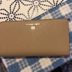 Michael Kira Wallet New