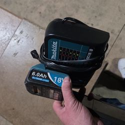 Makita Rapid Charger With 1 6.0 Ah Battery