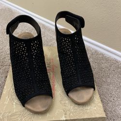 Women Shoes 