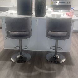 Bar Stools 