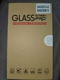 NIB Samsung S25 Plus screen protector