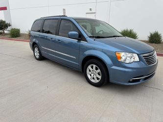 2011 Chrysler Town & Country