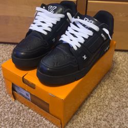 LV trainer Black/White