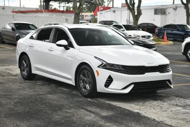 2023 Kia K5