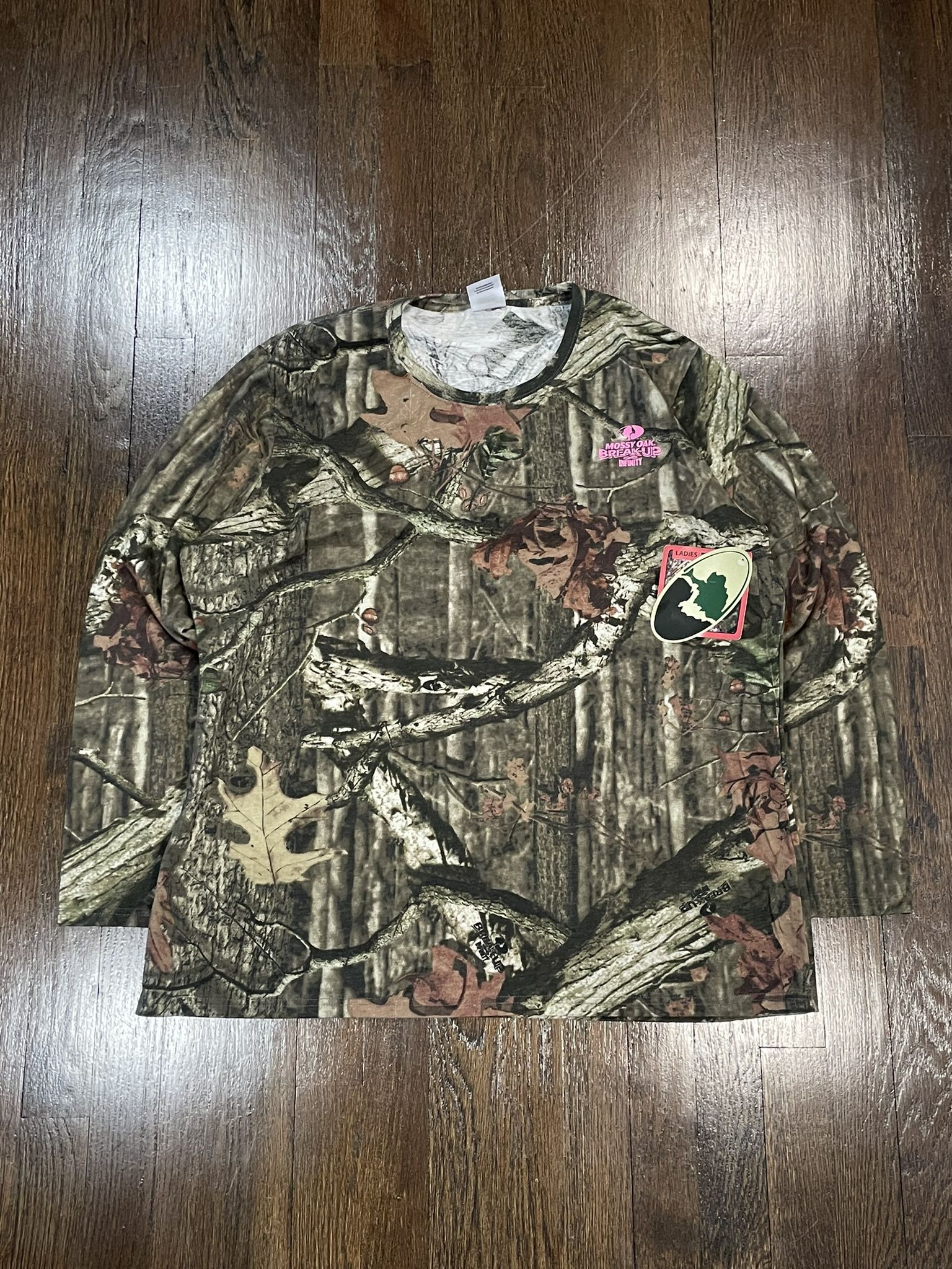 Mossy Oak camo long sleeve shirt