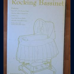 Bassinet with musical $15
