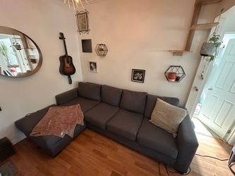 Grey Sectional Couch with Chaise