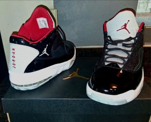 NEW JORDANS SZ 13