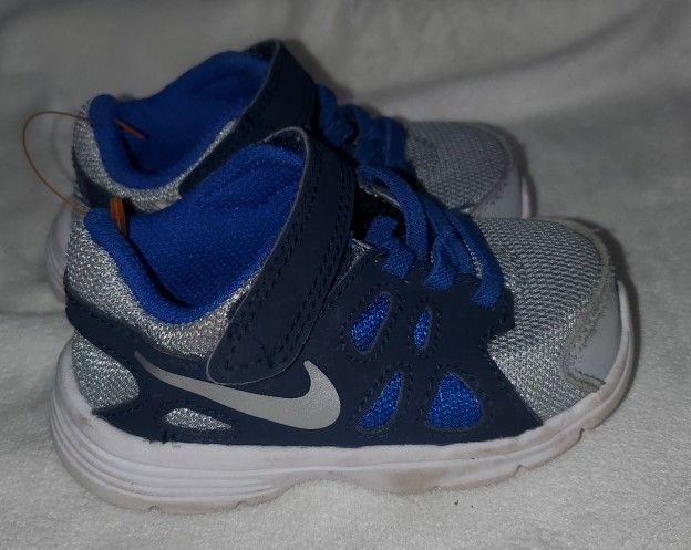 Nike Toddler Size 5c Shoes