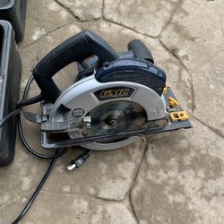 GMC R13UL 7-1/4" Red Eye Laser Guided Circular Saw 13 Amp