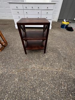 End Table - shelf