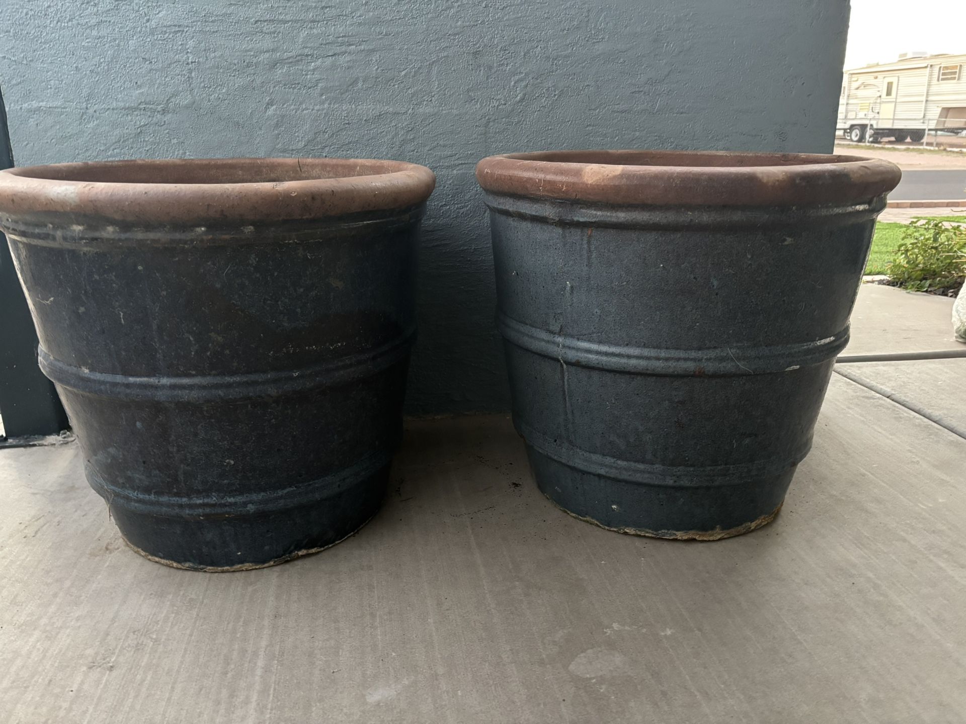Large Ceramic Pots(Read Description)