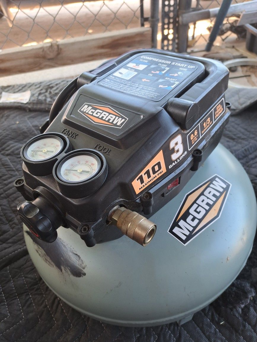 3 GALLONS COMPRESSOR GOOD WORKING CONDITION