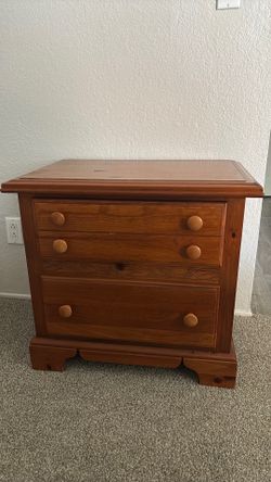 Night stand