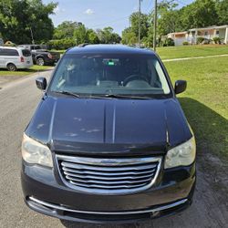 2014 Chrysler Town & Country