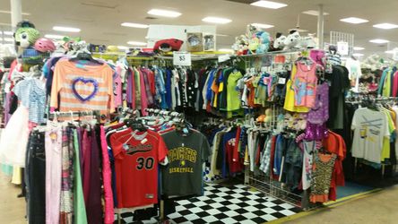 Kids Clothes $5 or Less