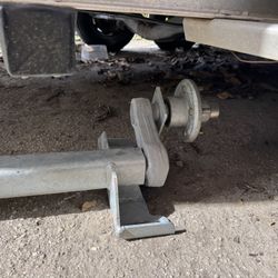 Boat Trailer Axle/ Eje De Trailer De Barco 