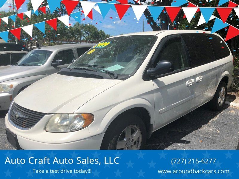 2004 Chrysler Town & Country