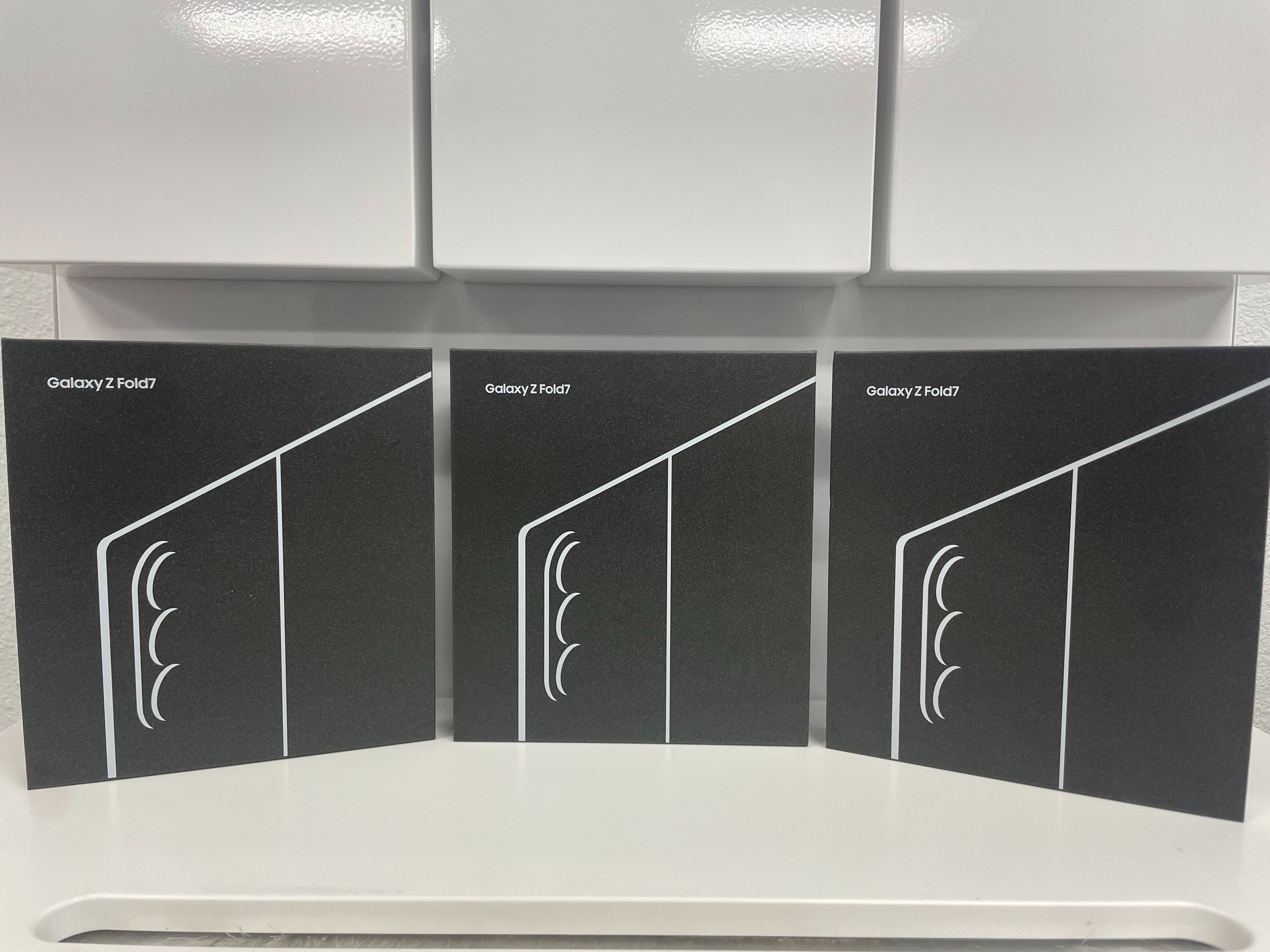 📱 Samsung Galaxy Z Fold 7 7.6 inch 256GB (Brand New – 2025 Model) – Only $1 to Take It Home Today! Save $500 Instantly with Full Year Warranty 🔥