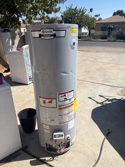 40 Gallons gas water 🚿 heater 60 days warranty 300