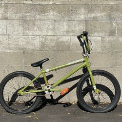 Rare 2012 Sunday Aaron Ross EX Green BMX bike DISCONTINUED, 21.5” - PARTS/REPAIR