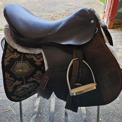 English Saddle