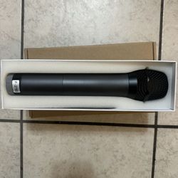 Microphones- Wired/wireless