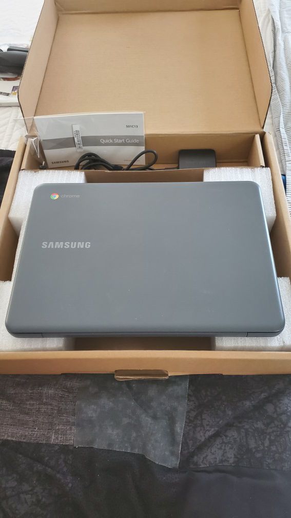 Samsung Chromebook (NEW never used)