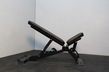 RANGER ADJUSTABLE BENCH