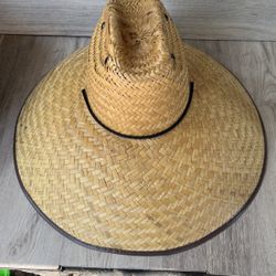 Strawhat $8