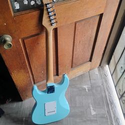 Sawtooth guitar in excellent shape. Minor dent see pictures. OBO.