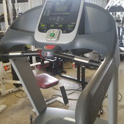 Precor 956i Treadmill Mercedes $975 Firm