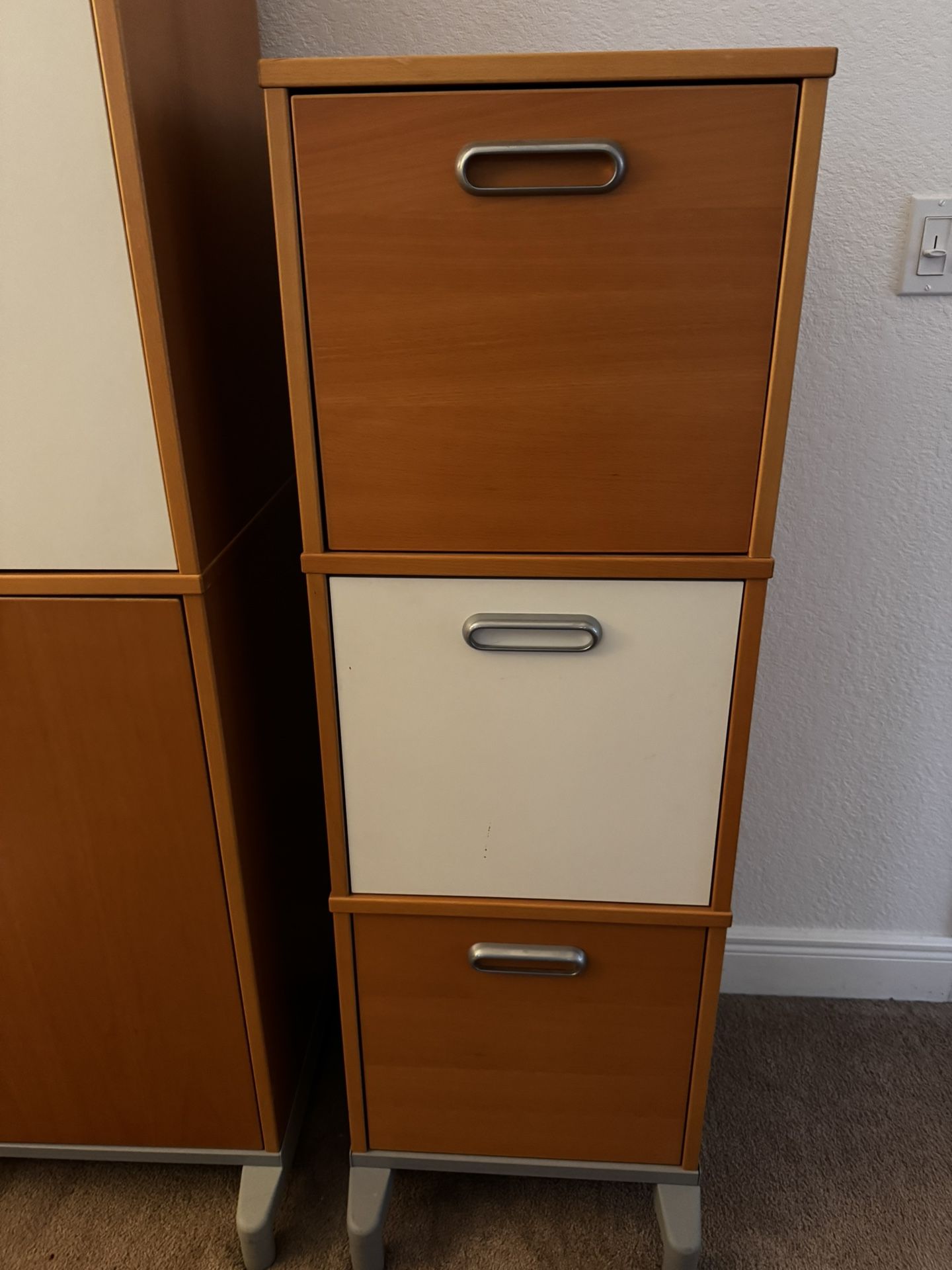 Moving Sale : Matching Filling Cabinet & Standard Cabinet In Great Condition