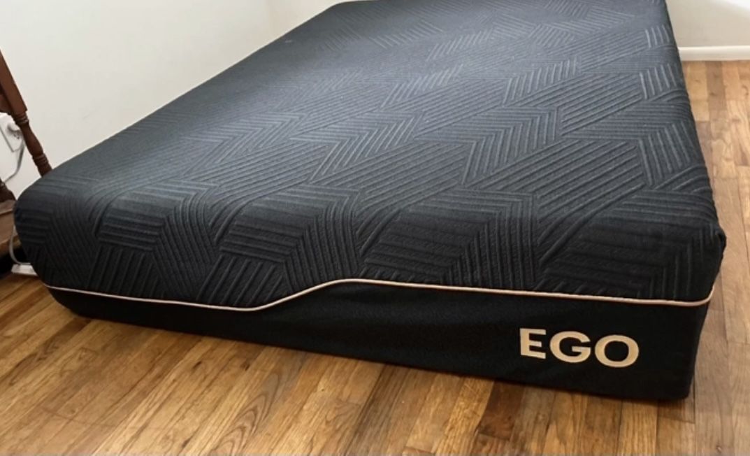 Full Size Ego Home Black Firm 14 in Mattress - Basically Brand New