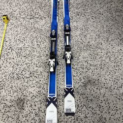 Salomon Skis - 170cm