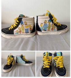 Young Boy size 5.5 Simpsons vans